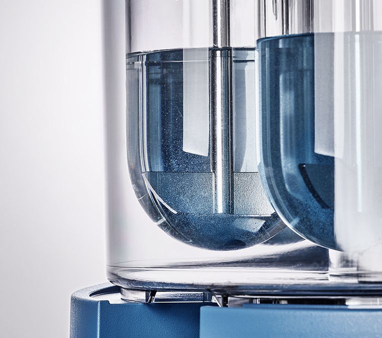 Fully automated vessel filling and cleaning Automated filling of vessels avoiding re-aeration. On completion of a test run, vessels are automatically emptied and the entire dissolution system cleans itself.