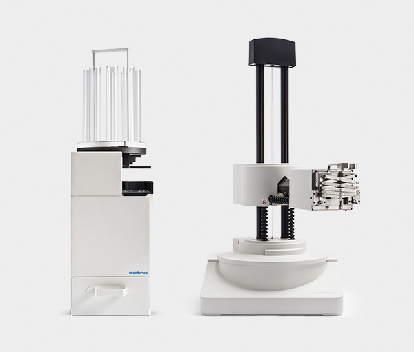 Basket station for USP1 tests and robotic arm for USP2 tests with sinkers for dissolution tester..