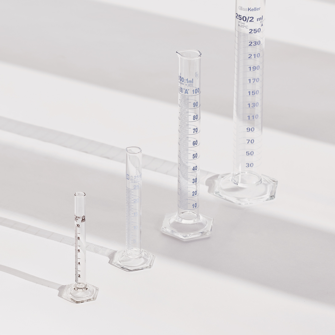 Robust in design, the TD1 fully complies with all applicable norms and standards for tapped density testing of powders – including Pharmacopeia, ASTM, and DIN EN ISO.